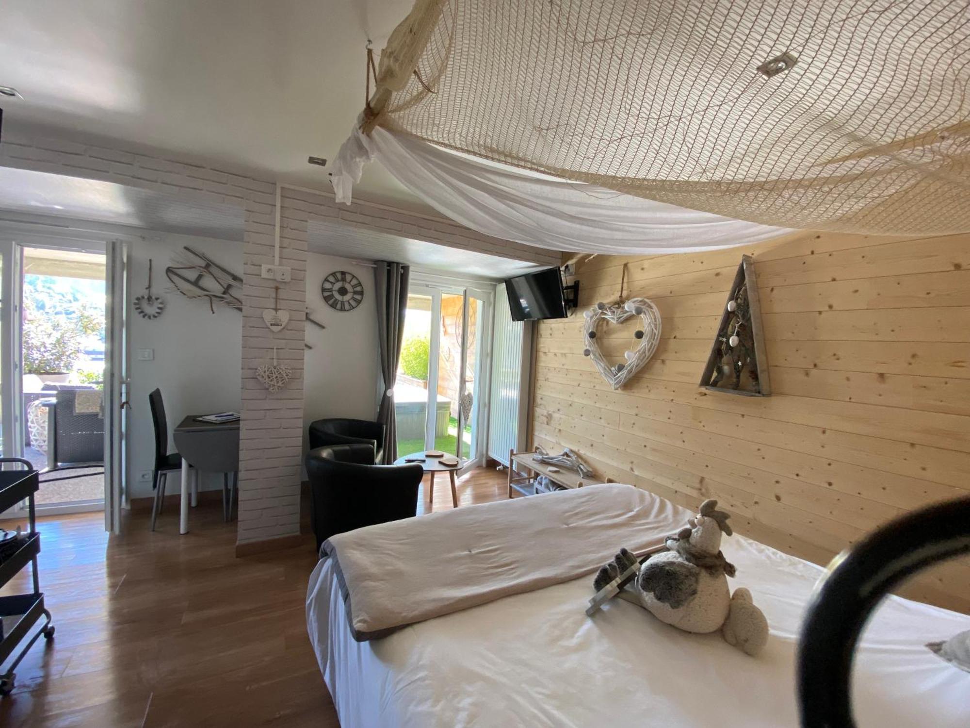 Au Nid Cosy D'Isa A Gerardmer Vosges - Spas Privatifs Экстерьер фото